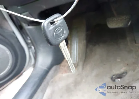 2004 Toyota Rav4 z USA, uszkodzony, nr VIN JTEGD20VX40030067